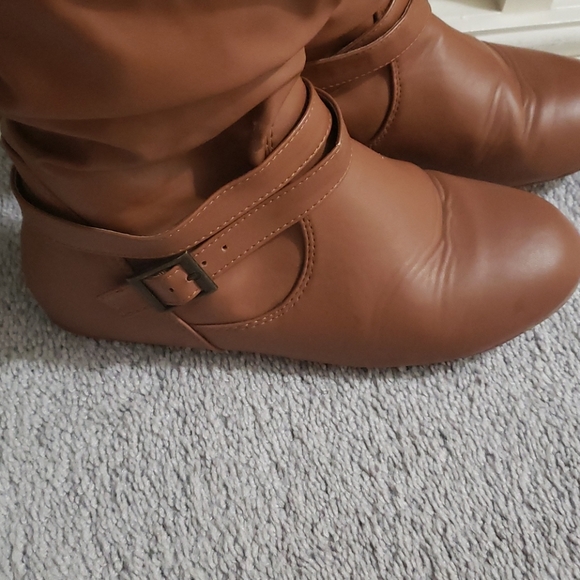 UnionBay Brown Boots - Picture 2 of 7